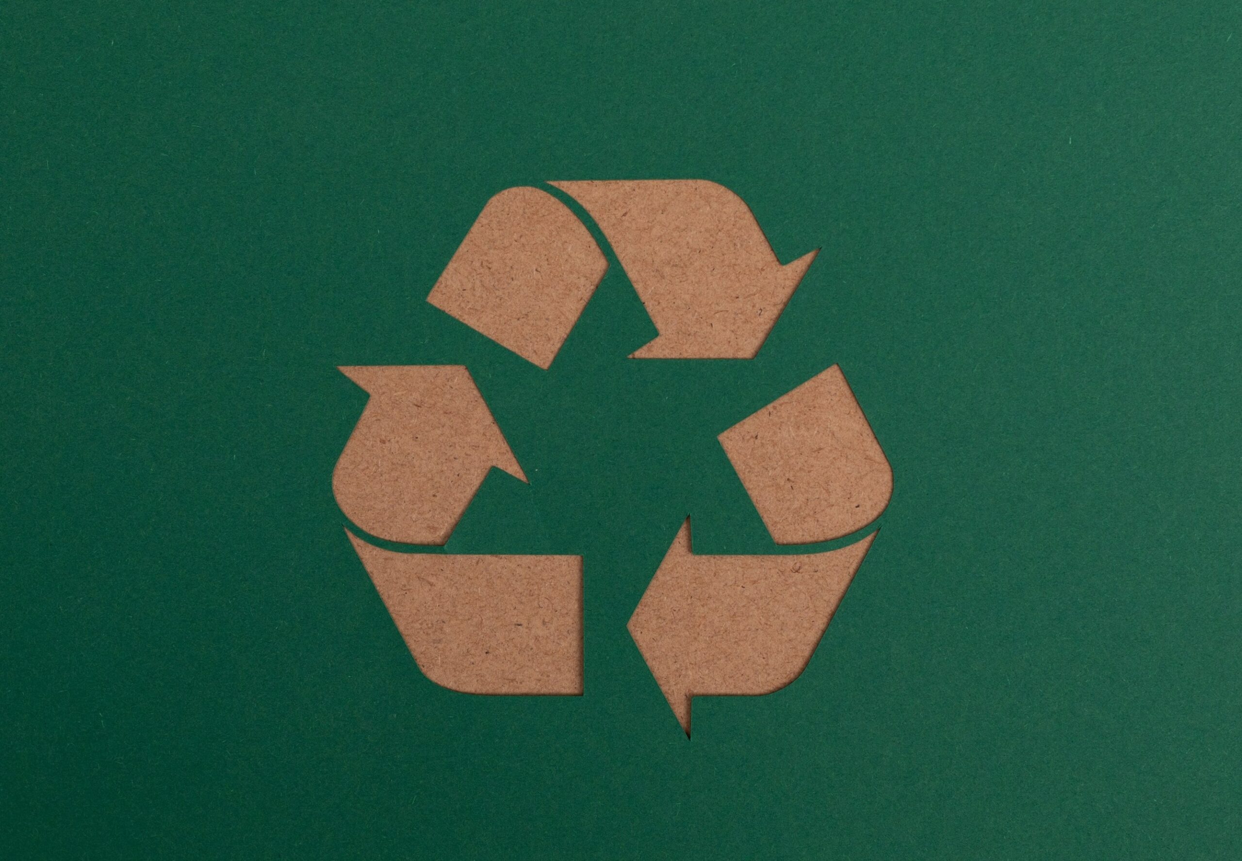 Building recycling hub in Romania